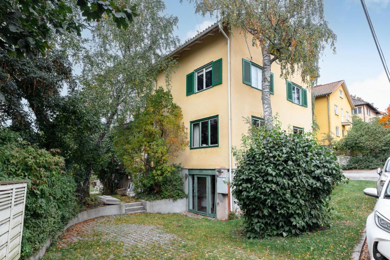 Fantastic 4 Bedroom Home In Bromma With Everything Estocolmo Exterior foto